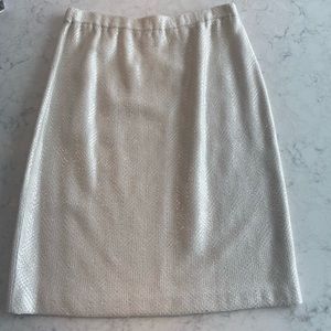 NWT St. John Collection Skirt ✨